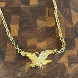 Vintage eagle necklace heavy gold tone